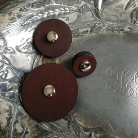 JUL Leather Pedestal Button